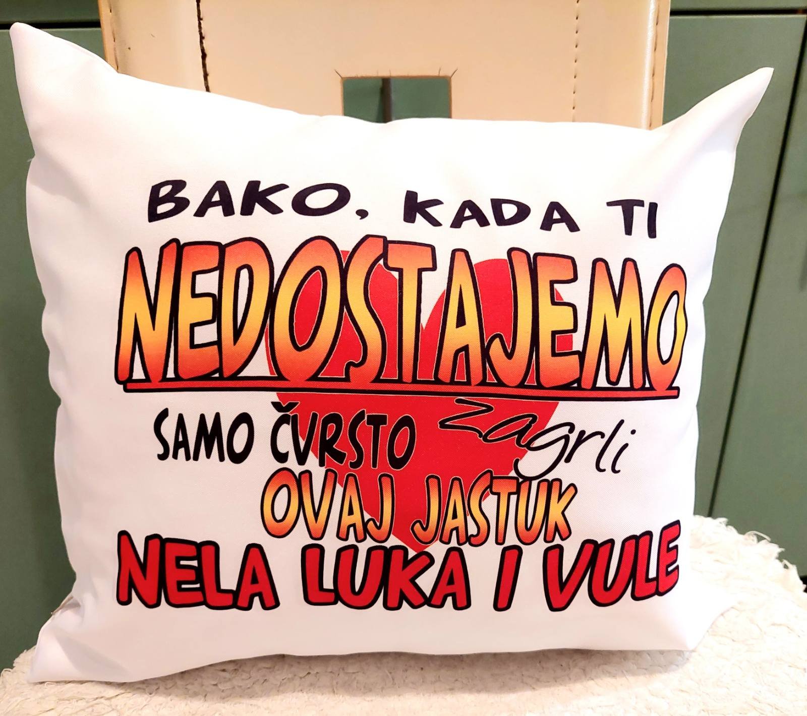 Ukrasni jastuci sa natpisom/Jastuci sa stampom po zelji/IMG-380d4850ee251695543a59a2532b5bcc-V.jpg